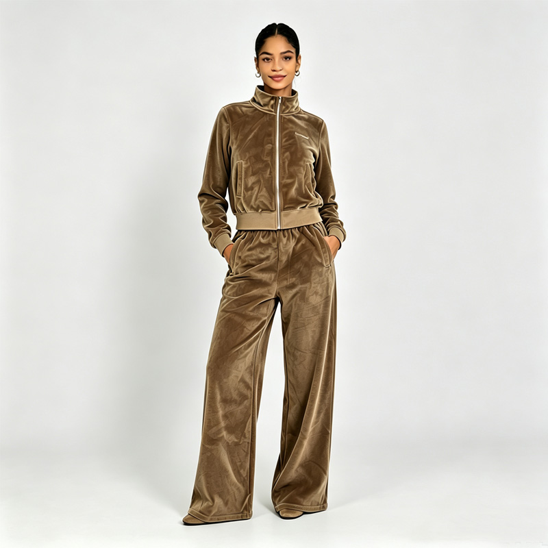 LADIES VELOUR SUIT
